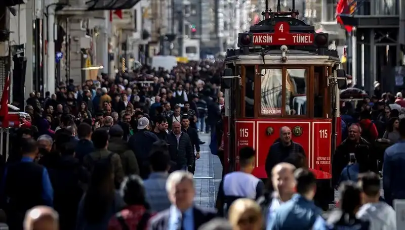 Türkiye'nin Nüfusu Rekor Seviyeye Ulaştı: 2023'te Hangi Şehirler Öne Çıktı?