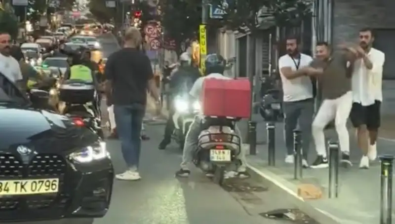 Nişantaşı’nda Yol Verme Kavgası: Sopalı Şiddet Neden Ortaya Çıktı?