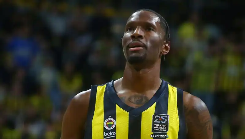 Nigel Hayes-Davis Yeni Takımına Transfersiz Sözleşme İmzaladı!