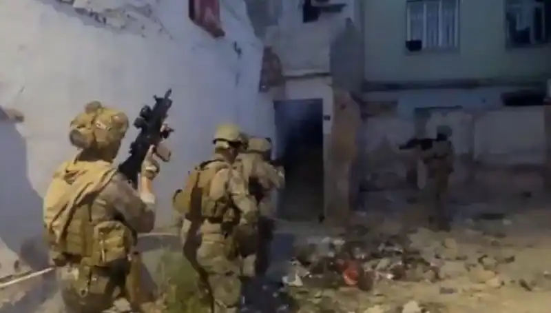 75 İlde Uyuşturucu Operasyonunda Şok Edici Rakamlar: 2.311 Şüpheli Yakalandı