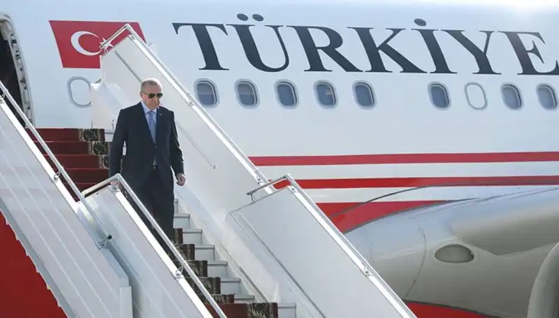 Cumhurbaşkanı Erdoğan İtalya'dan Dönüşte Önemli Açıklamalarda Bulundu