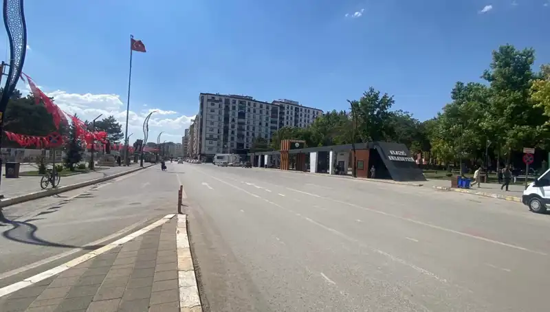 Elazığ'da Sokaklar Neden Boş Kaldı? Şehirde Esrarengiz Gelişmeler
