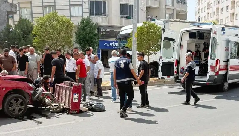 Mardin'de Korkutan Trafik Kazası: İki Kişi Yaralandı!