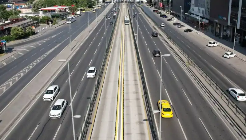 İstanbul Bayramda Boş Yolları ile Sakin Bir Atmosfer Yaşadı
