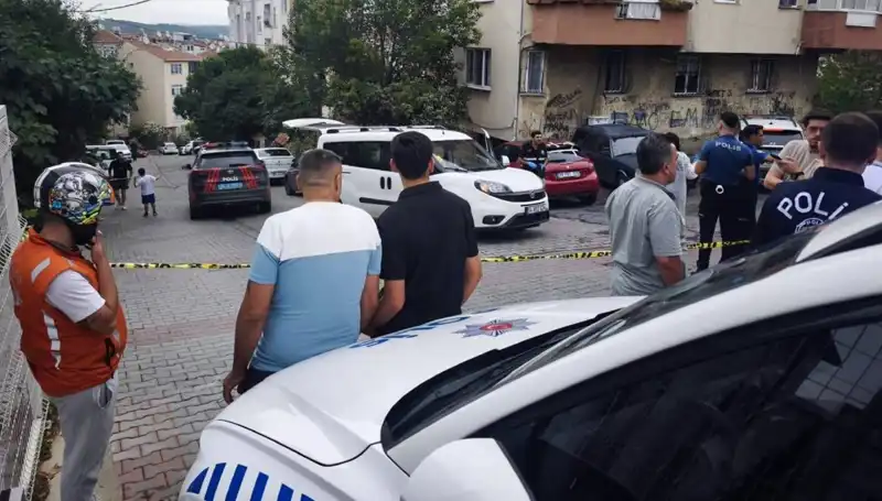 İstanbul'da Dehşet Veren Silahlı Saldırı: Hayatını Kaybeden Kişinin Kimliği Belirlendi