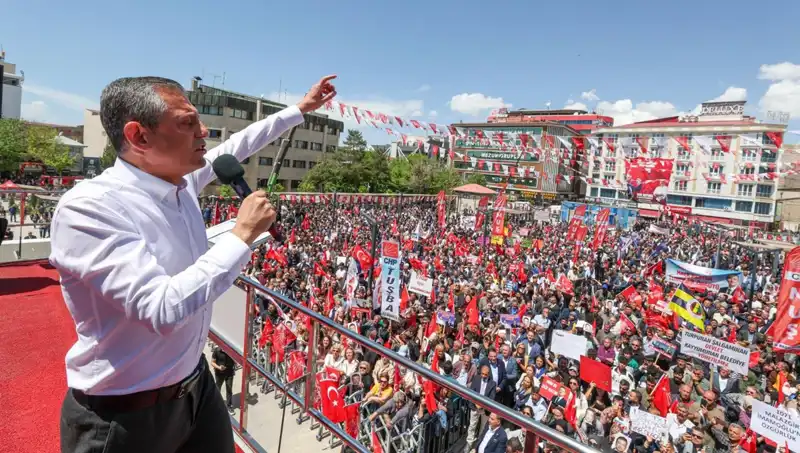 Özgür Özel'den Tarihi Açıklama: Örgütün Silah Bırakmasını Destekliyoruz!