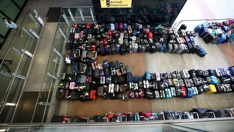 Sıra Dışı Olay: Havalimanında İki Yaşındaki Çocuk Bagaj Bandında Kayboldu