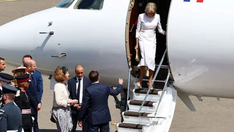 Macron Çiftinde Yeni Bir Kriz: Eşi Görmezden Geldi!