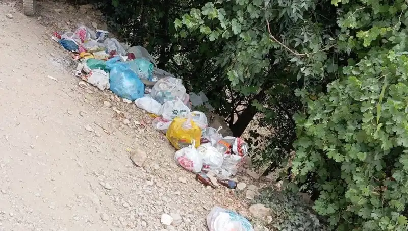 Kato Dağı’ndaki Kaval Şelalesi’nde Çöp Krizi: Doğa Aşıkları Tepkili!