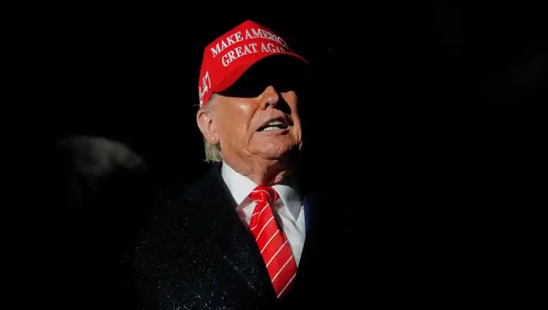 Yüksek Mahkeme’nin Trump’a Verdiği Yetki, Göçmenlerin Yasal Statüsünü Tehdit Edebilir!